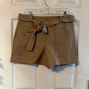 THE MARINA SHORT BY ANN TAYLOR